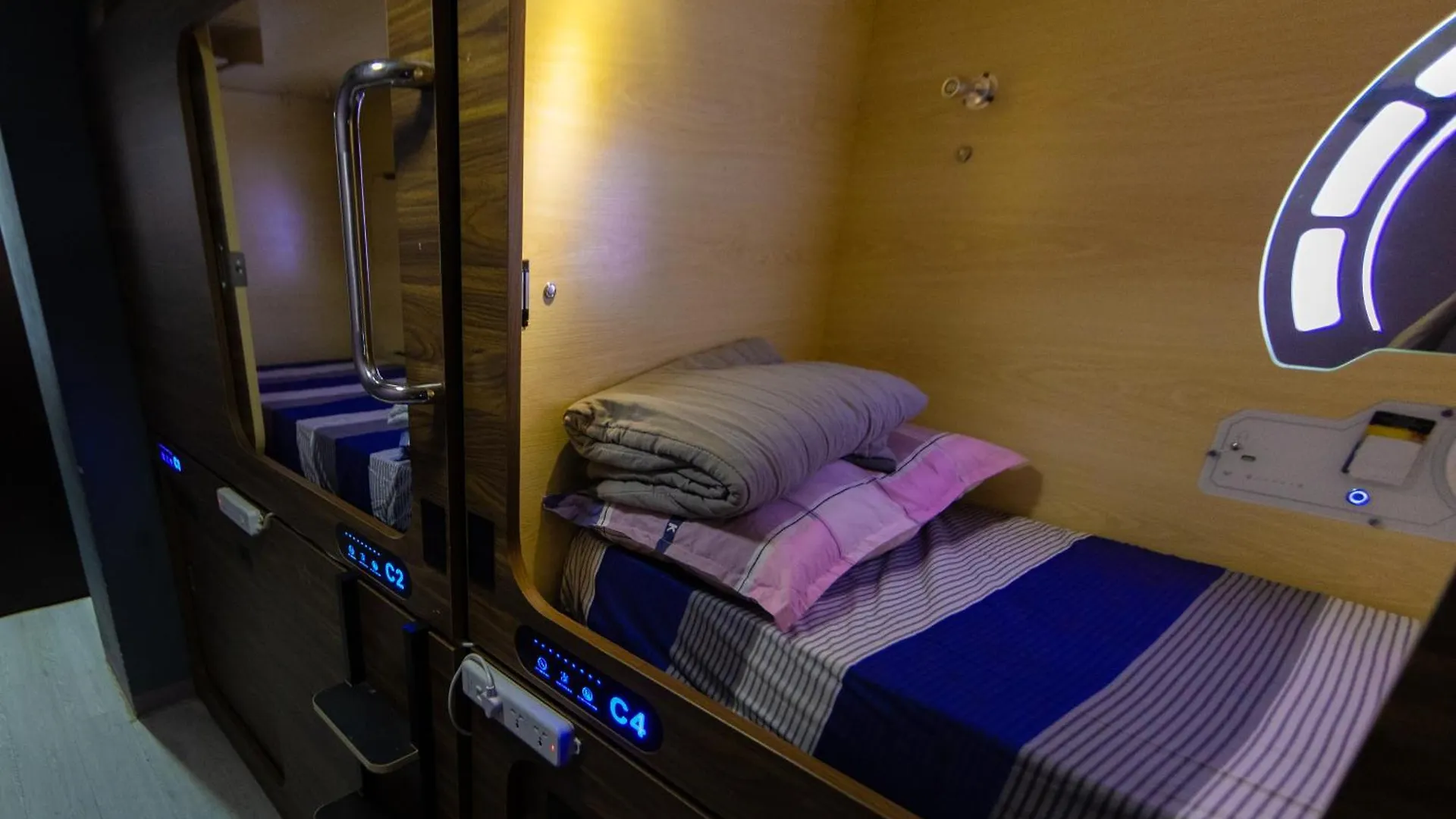 Starway Capsules Hotel Hong Kong China