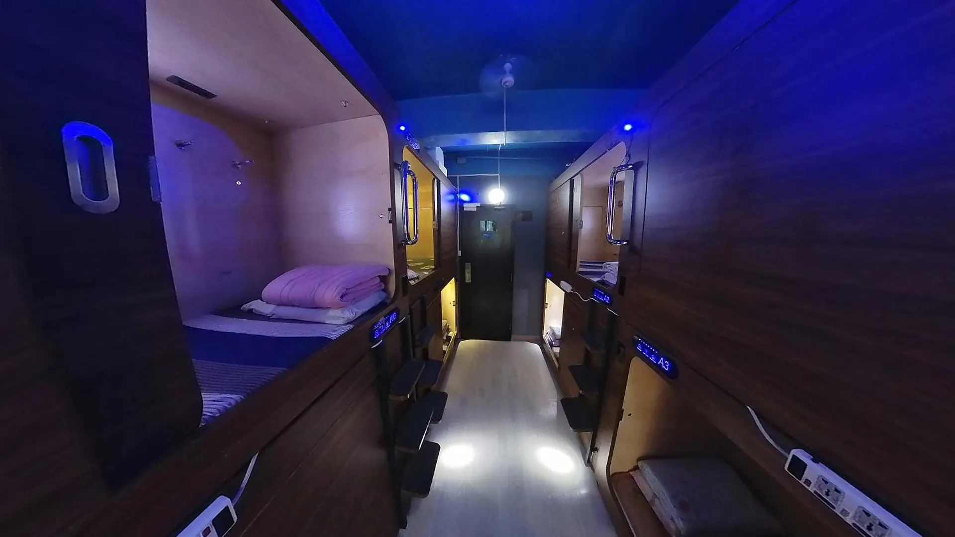 Starway Capsules Hotel Hong Kong 0*,  China