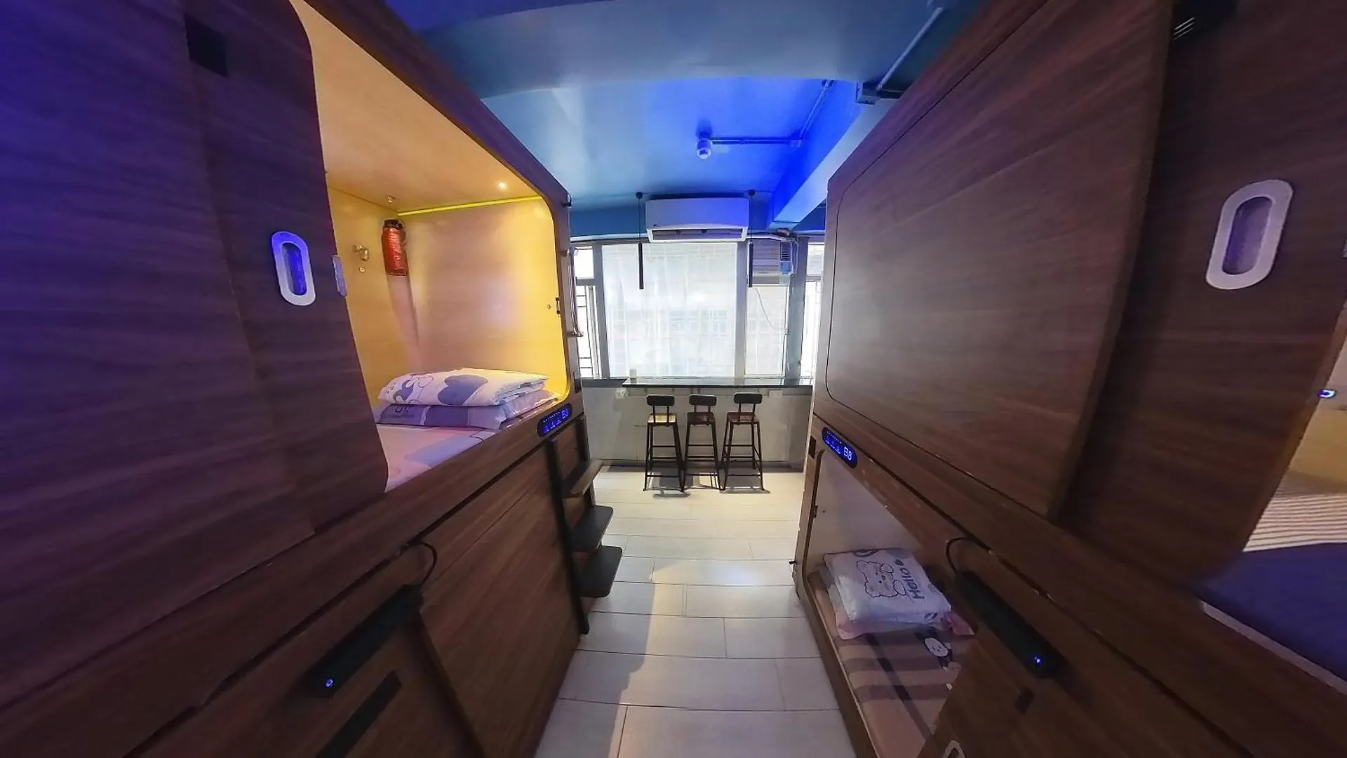 Starway Capsules Hotel Hong Kong